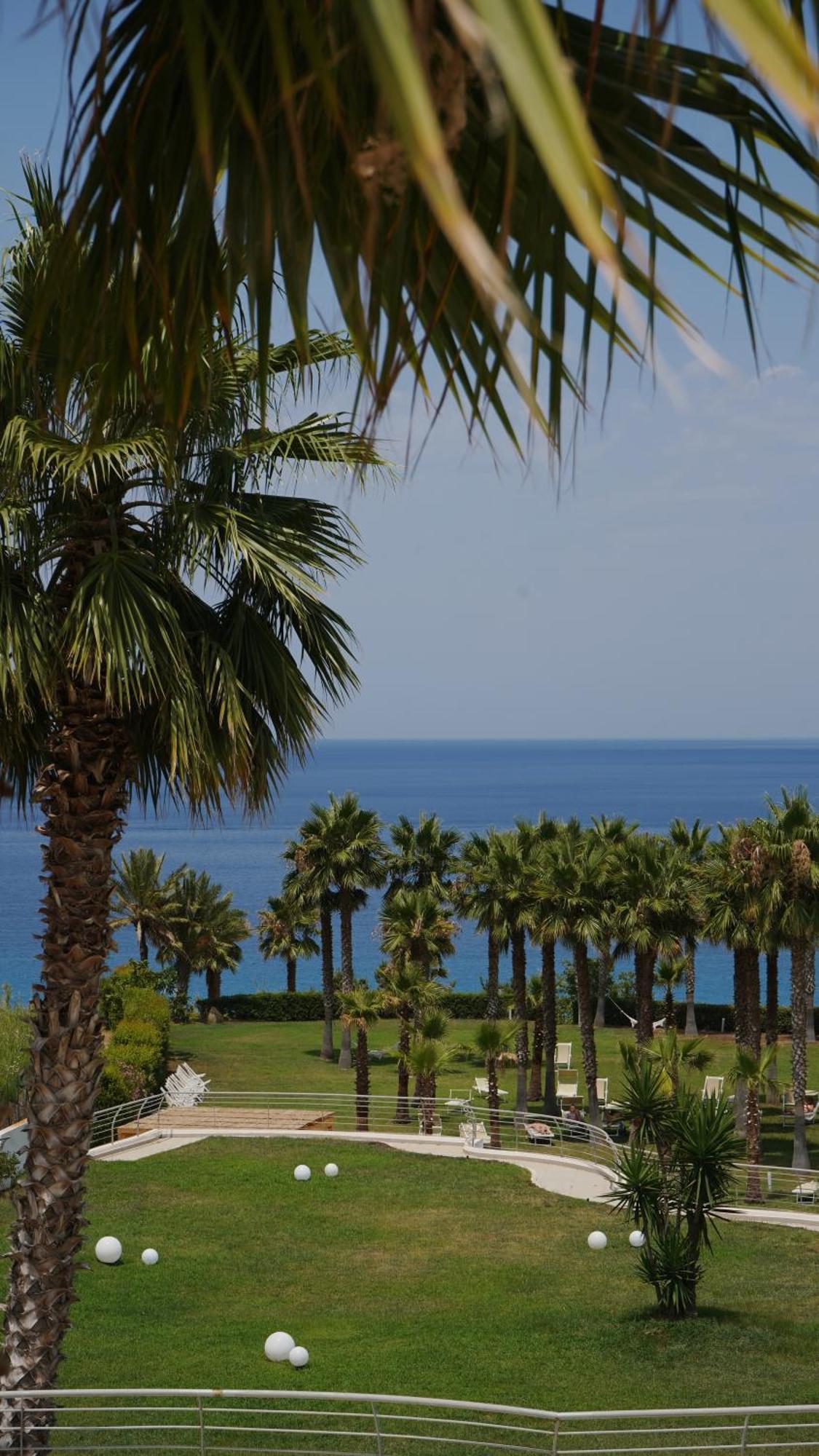 Infinity Resort Tropea ปาร์เกลียา ภายนอก รูปภาพ