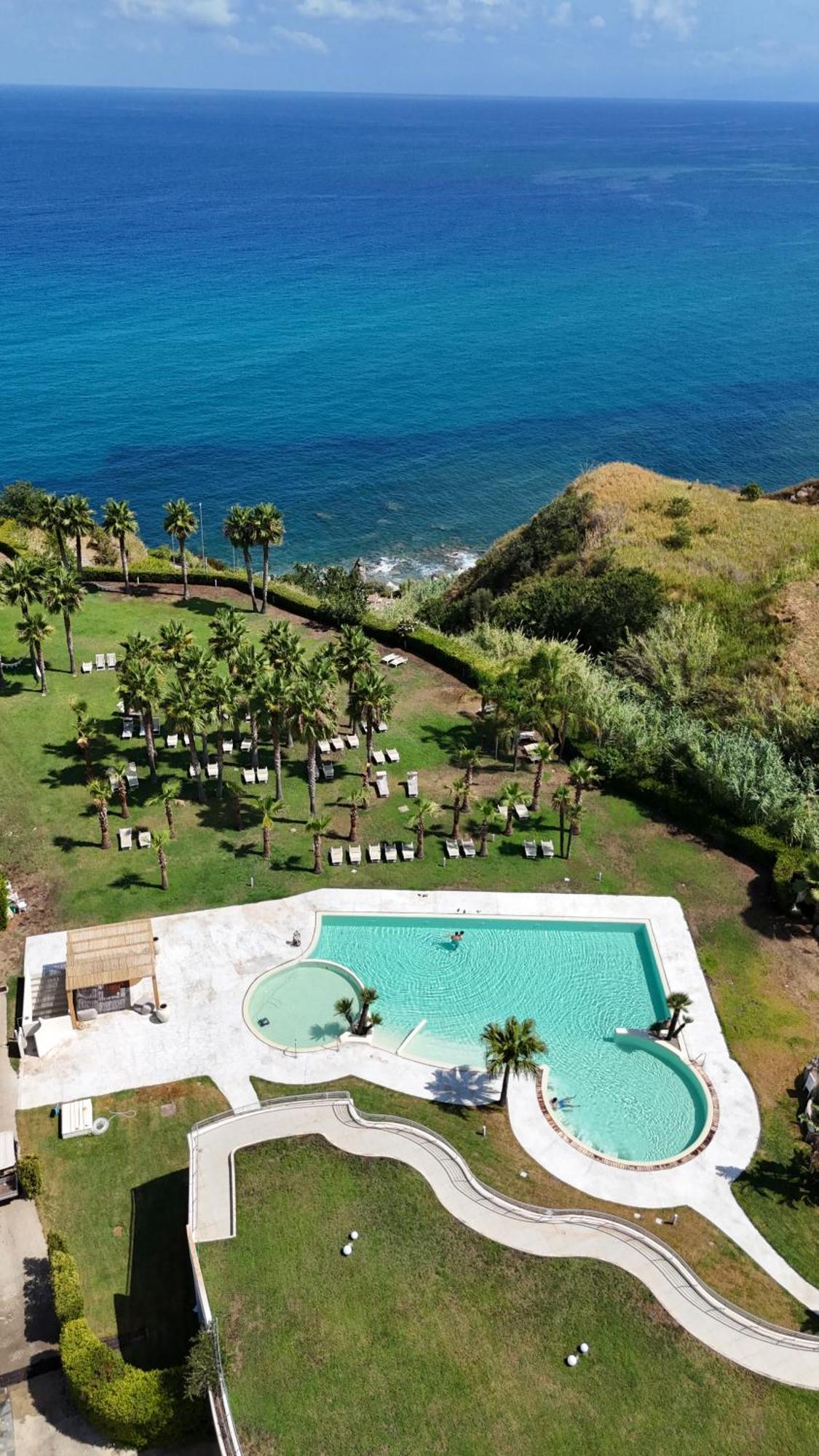 Infinity Resort Tropea ปาร์เกลียา ภายนอก รูปภาพ